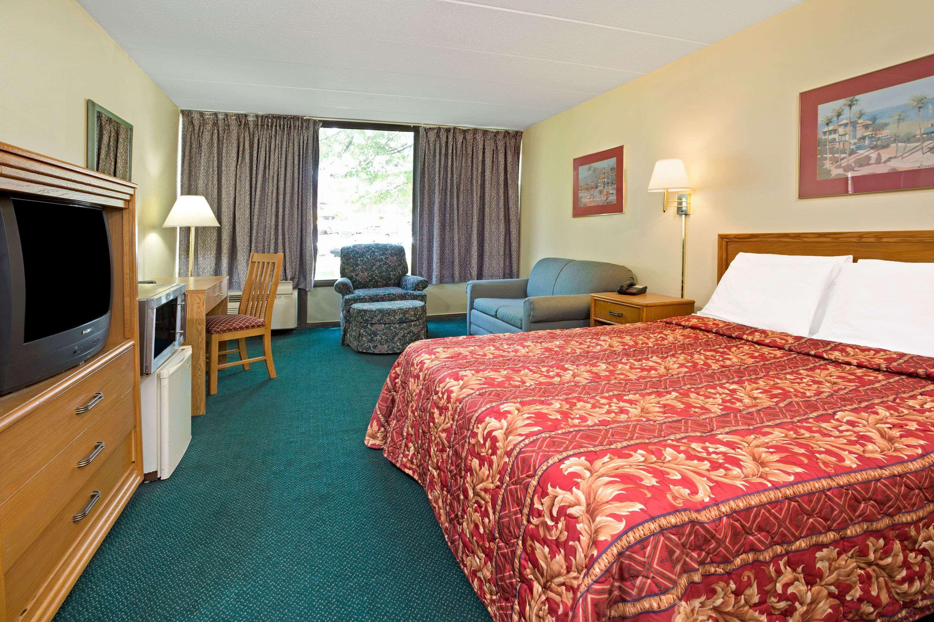 Days Inn By Wyndham Sharonville Dış mekan fotoğraf