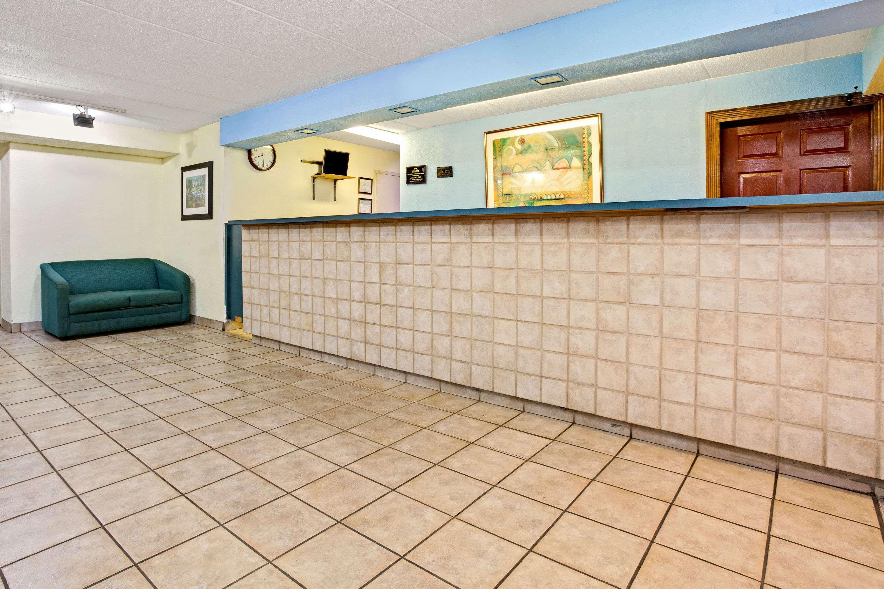 Days Inn By Wyndham Sharonville Dış mekan fotoğraf