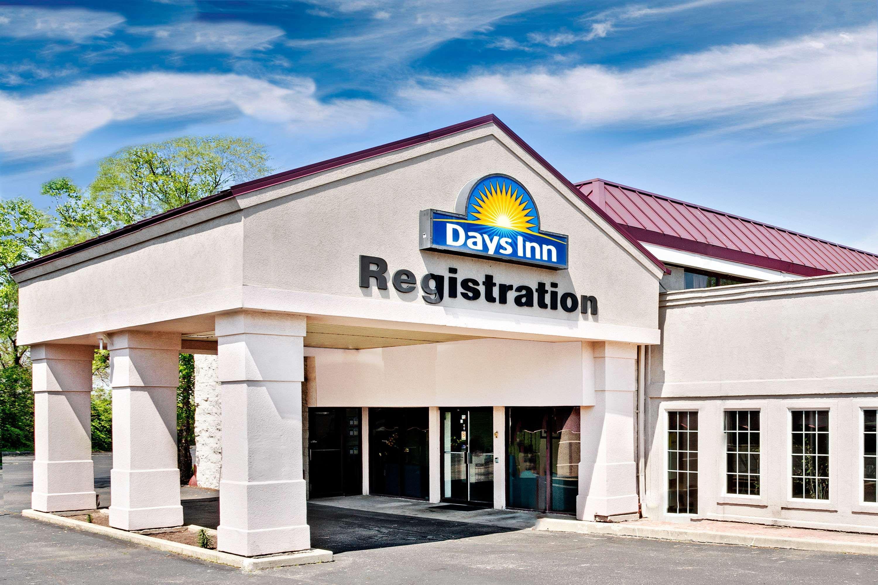 Days Inn By Wyndham Sharonville Dış mekan fotoğraf