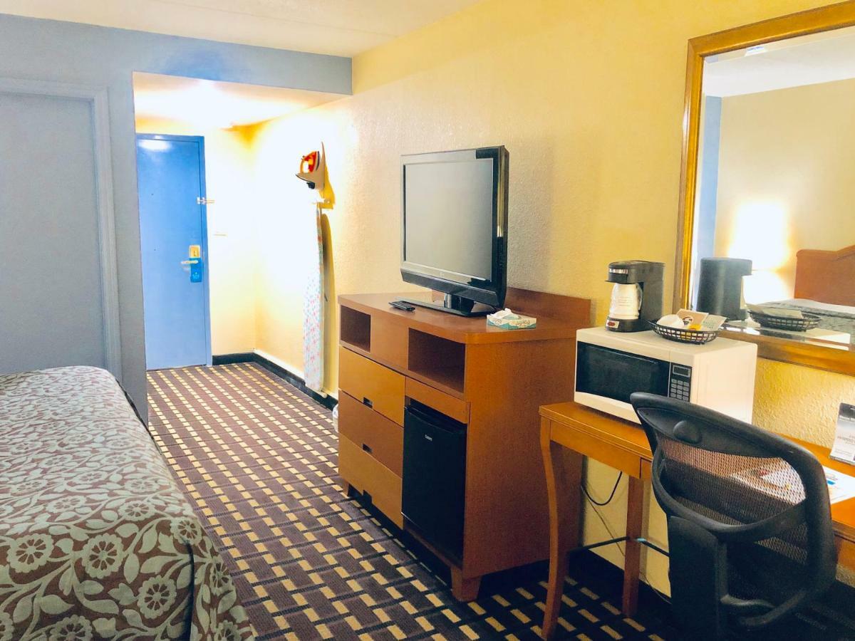 Days Inn By Wyndham Sharonville Dış mekan fotoğraf