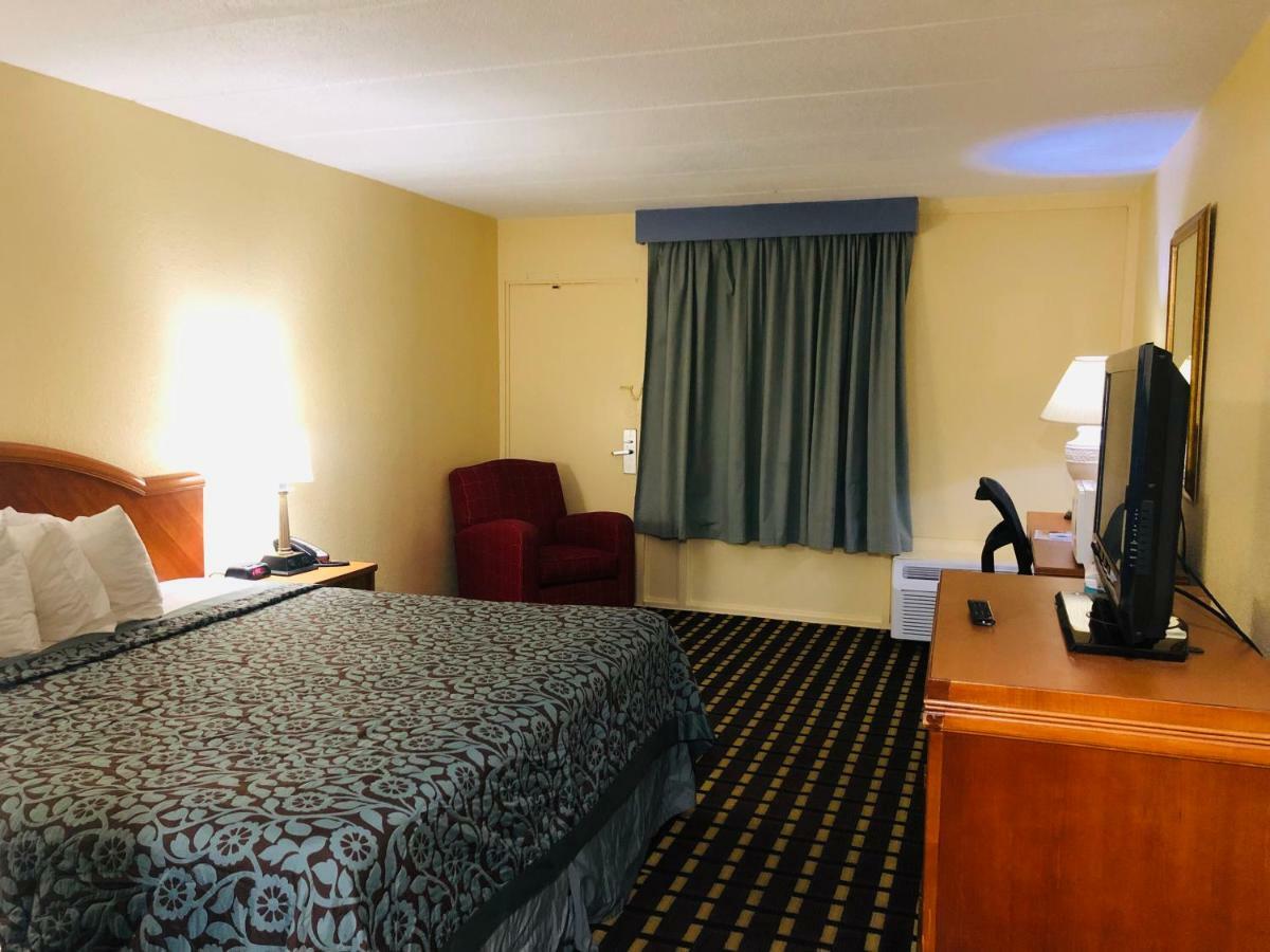 Days Inn By Wyndham Sharonville Dış mekan fotoğraf
