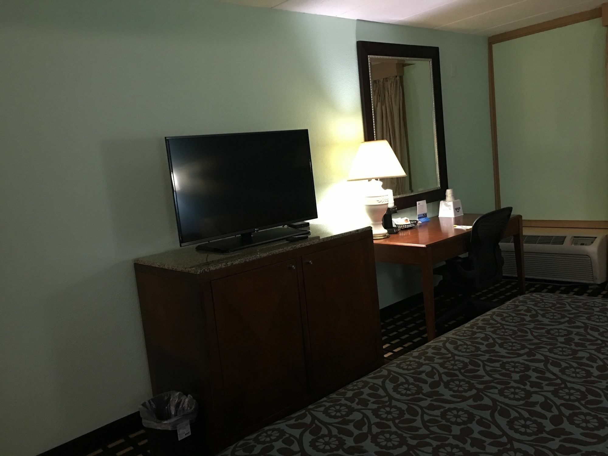 Days Inn By Wyndham Sharonville Dış mekan fotoğraf