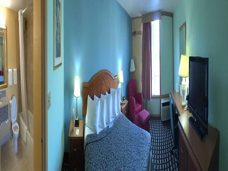 Days Inn By Wyndham Sharonville Dış mekan fotoğraf
